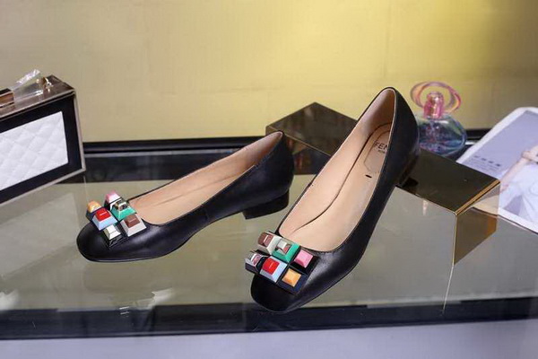 Fendi Shallow mouth flat shoes Women--003